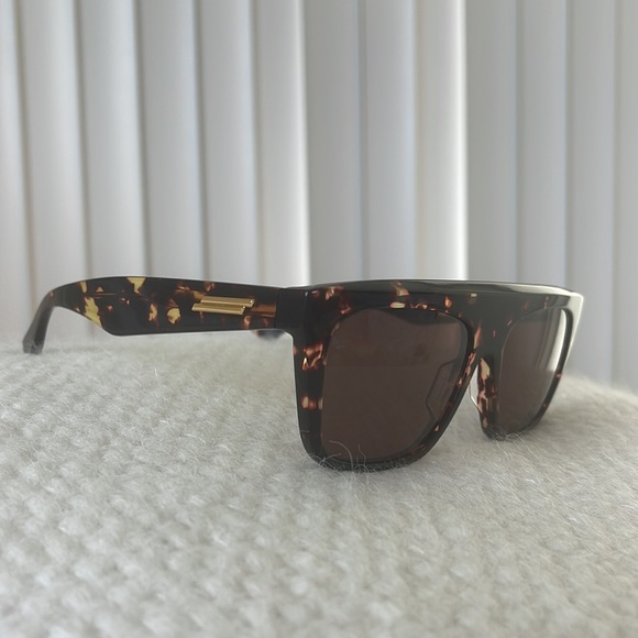 Bottega Veneta sunglasses